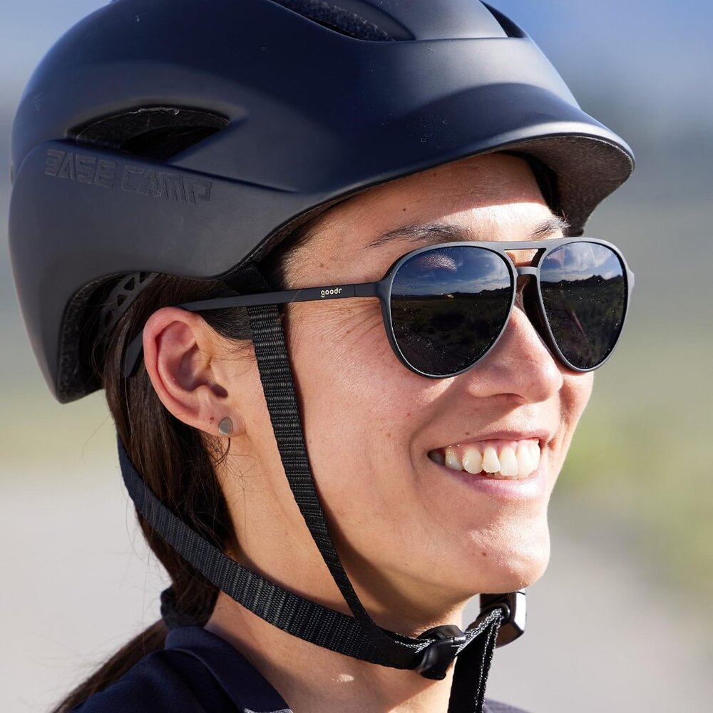 Black Solid Frame Aviator Sunglasses With Uv400 P… - image 3